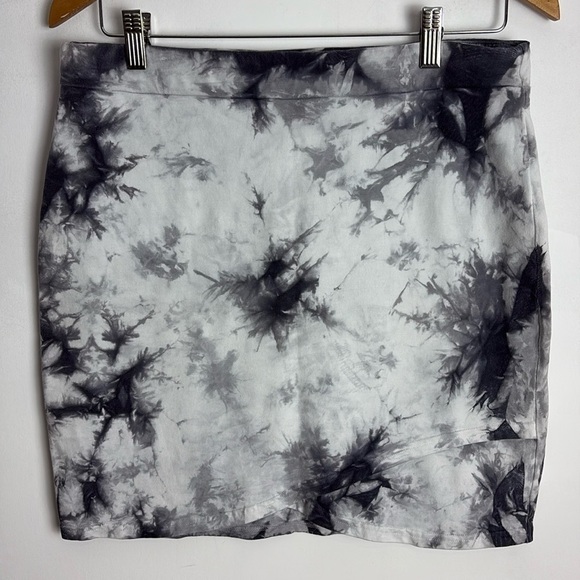 Talula Dresses & Skirts - Talula Tie Die Black and White Faux Wrap Mini Skirt Size Large